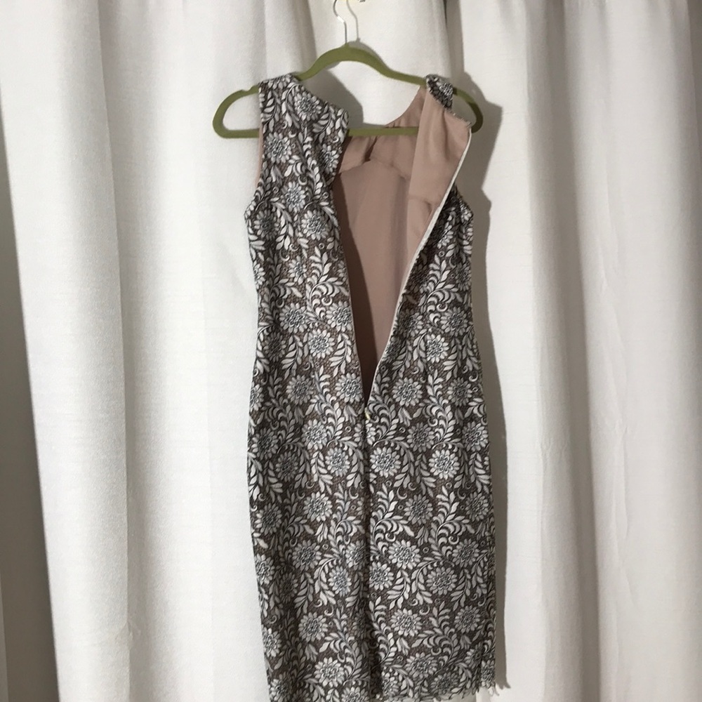 Dress - Picture 4 of 7